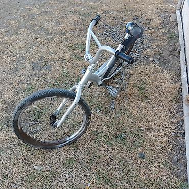 velosiped 26 type 1: Uşaq/yeniyetmə velosipedi – klassik şəhər/BMX üslubunda - Rəng: gümüşü — 3
