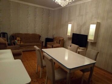 Гостиные гарнитуры: Б/у, Шкаф, Стол и стулья, ТВ стенд, Азербайджан