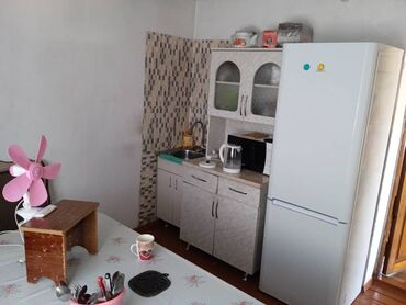 продается цокольное помещение алматинка магистраль: 40 кв. м, 3 бөлмө