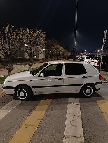 Volkswagen: Volkswagen Golf: 1993 г., 1.8 л, Механика, Бензин, Хэтчбэк — 1