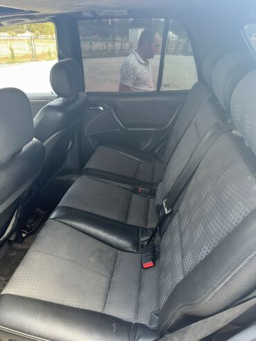 Mercedes-Benz: Mercedes-Benz M-Class: 3.2 l | 1999 il Ofrouder/SUV — 5