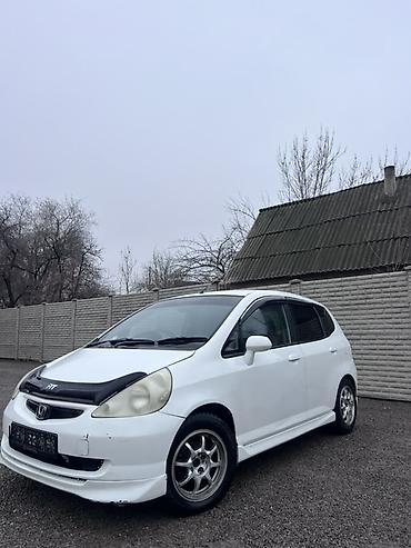 Honda: Honda Fit: 2001 г., 1.3 л, Вариатор, Бензин, Хэтчбэк — 7