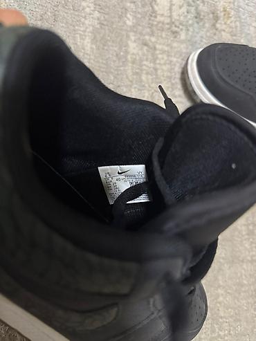 low: Мужские кроссовки, 40, Air Jordan, Новый, цвет - Черный — 2