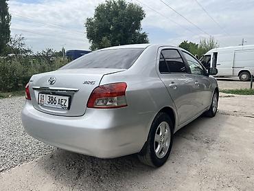 авто ярис: Toyota Yaris: 2008 г., 1.8 л, Автомат, Бензин, Седан — 4