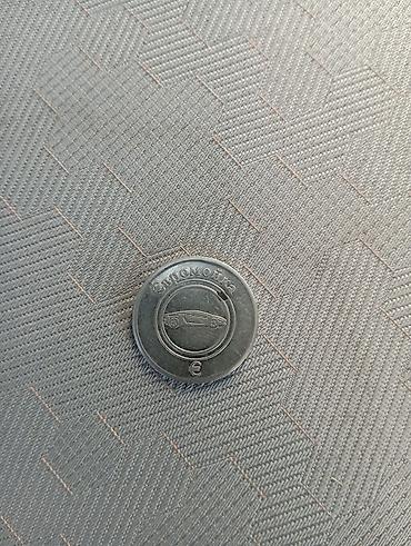 Монеты: Набор жетонов и монет: - 2 жетона «Евромойка» для автомойки — 5