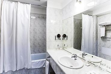Посуточная аренда квартир: 1 комната, Душевая кабина, Постельное белье, Кондиционер — 19