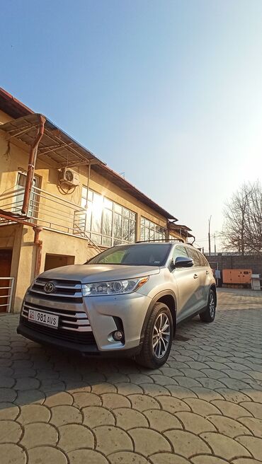 Toyota: Toyota Highlander: 2018 г., Бензин, Кроссовер — 1