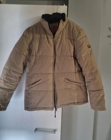 zimska jakna: M (EU 38)