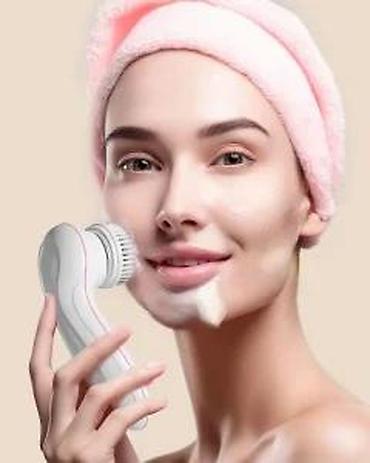 momo auto ruma: PINK SET ZA CISCENJE I NEGU LICA NOV SET 3U1 ZA LICE AKCIJA | Cene — 8