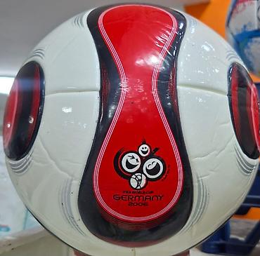 kafa topu 2: Futbol topları 25-35 azn Xüsusiyyətlər: - Brend/model: SELECT — 9