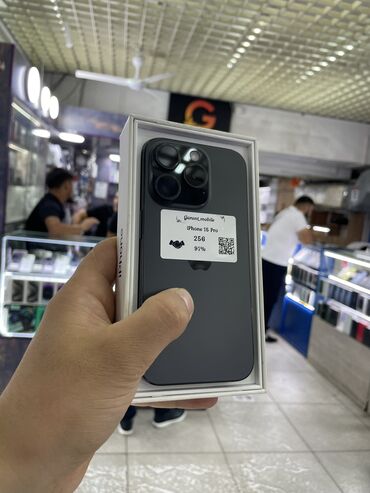органическое стекло: IPhone 15 Pro, Б/у, 256 ГБ, Black Titanium, Зарядное устройство, Защитное стекло, Чехол, 91 %