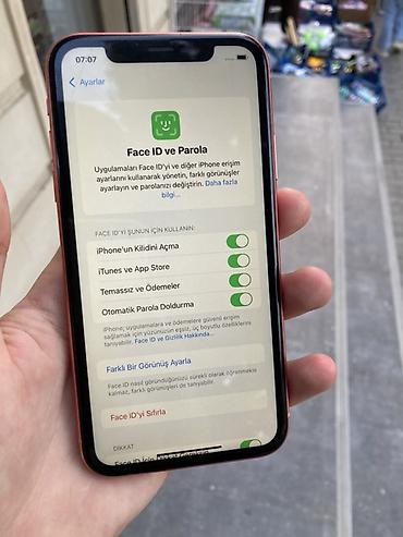 Apple iPhone: IPhone Xr, Оранжевый, Face ID — 4