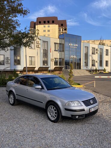 Volkswagen: Volkswagen Passat: 2003 г., 2 л, Механика, Бензин, Седан