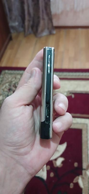 santa fe manitor: Samsung I700, 8 GB, rəng - Gümüşü, Düyməli — 8