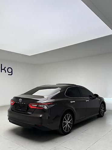tayota progres: Toyota Camry: 2022 г., 2.5 л, Автомат, Гибрид, Седан — 6