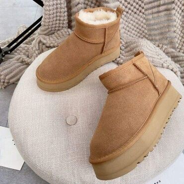 Ugg obuća: Ugg mini čizme — 9