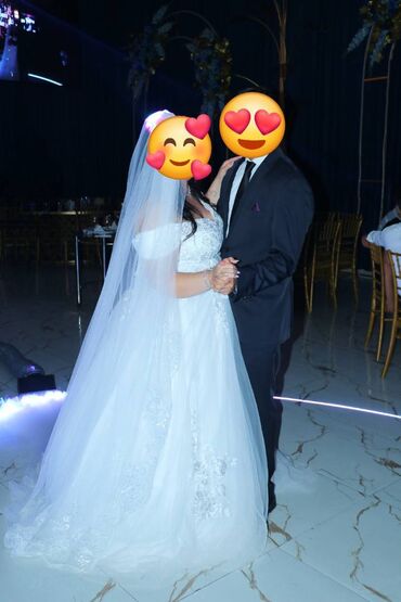 İdeal vəziyyətdə böyük bədən gəlinlik. 1 dəfə geyinilib yeni alınmış