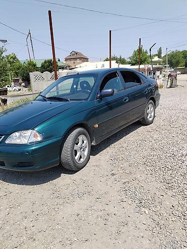 авто ярис: Toyota Avensis: 2002 г., Лифтбек — 5