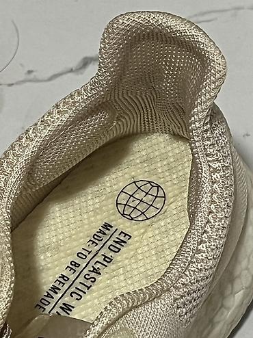 on cloude: Оригинальные кроссовки Adidas Boost ✅ Оригинал Adidas ✅ Размер: 43⅓ — 4