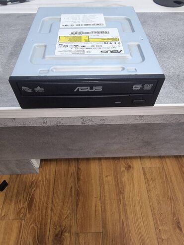 Digər ehtiyat hissələri: CD-ROM "Asus DRW-24F1ST"