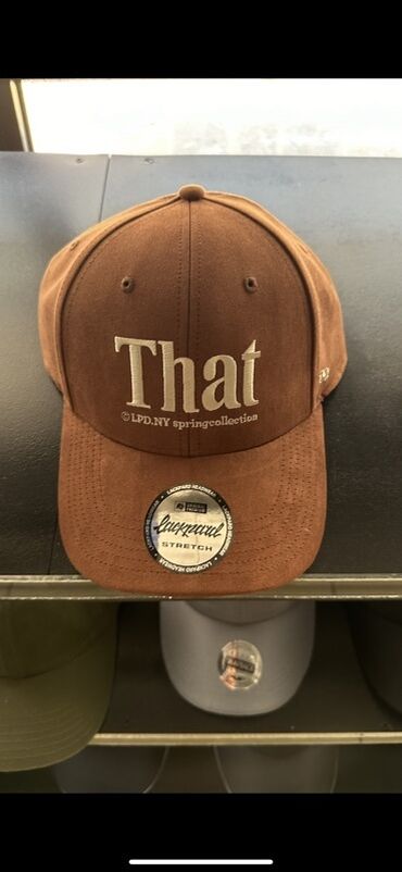 Шапки: Кепка LPD.NY springcollection с надписью "That". Эта стильная кепка