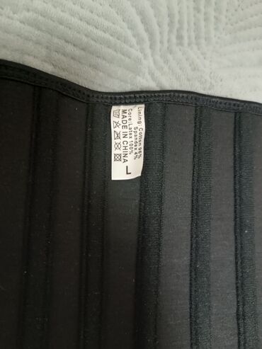 Bandajlar, korsetlər, korrektorlar: Qarin yigan .cox keyfiyyetli orijinal sumuklu mehsuldu.paltar