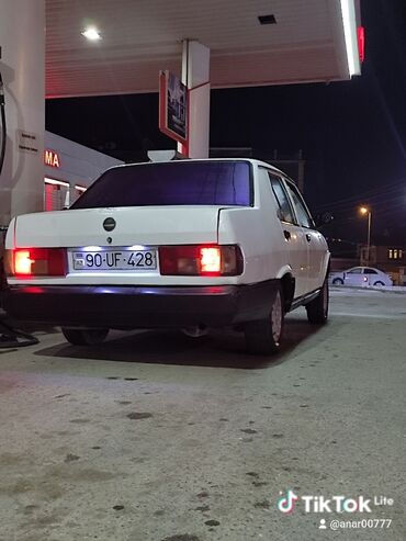 ZAZ: Model: ZAZ Tavria/Slavuta ailəsindən sedan (Azerbaycan nömrə nişanı — 8