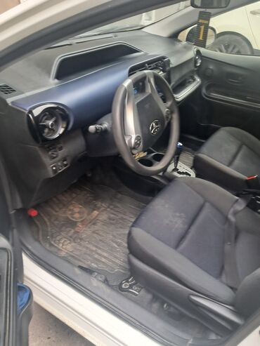 suret qutusu: REAL ALICIYA ENDIRIM OLACAQ! Toyota şəhər avtomobili – salon -