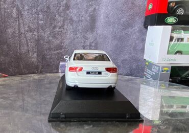 Avtomobil modelləri: Коллекционная модель AUDI A8 D4 white 2010 Kyosho Scale 1:43 Art. — 20