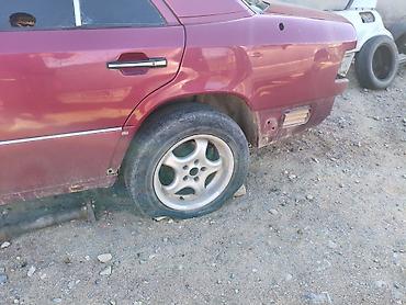 ключи б у: Запчасти на Mercedes-Benz W124. В наличии кузовные детали, двигателя — 9