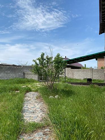 Продажа коттеджей и домов: Продаётся двухэтажный дом с цокольным этажом. Характеристики: - — 6