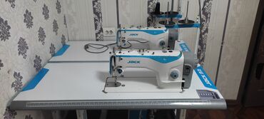 jakc f4: Швейная машина Jack, Полуавтомат