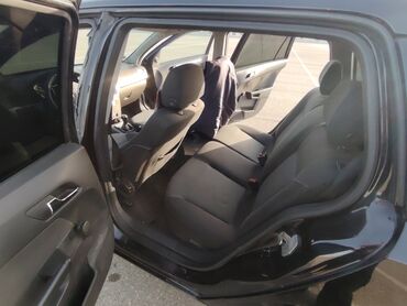 Opel: Opel Astra: 1.3 l | 2006 il 258900 km Universal — 8