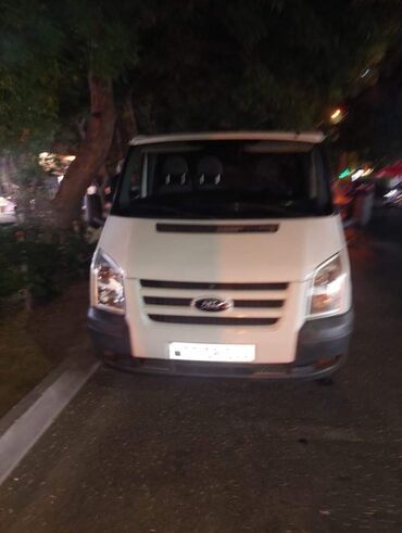 фор транзит: Ford Transit: 2.2 l | 2009 il Van/Minivan