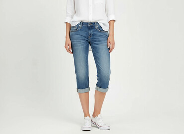 big star jeans: Big Star, Spodnie 3/4 damskie, rozmiar XS