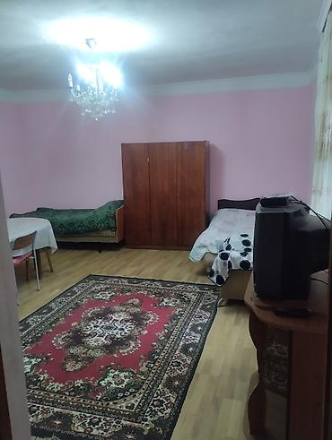 Uzunmüddətli kirayə evlər: 60 kv. m, 1 otaqlı, İnternet, Telefon, Qaz — 19