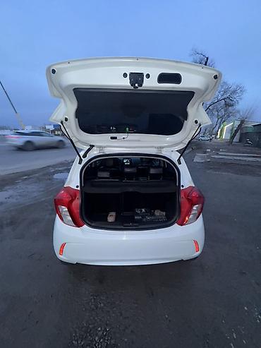 Chevrolet: Chevrolet Spark: 2017 г., 1 л, Вариатор, Бензин, Хэтчбэк — 8