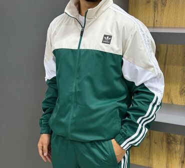 скачать мужскую одежду для симс 4: Ветровка Adidas originals, размер L. Состояние 10/10. Единственный