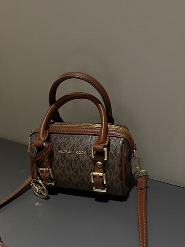 Michael Kors çanta 90azne alınıb 60a satılır istifade olunmayıb