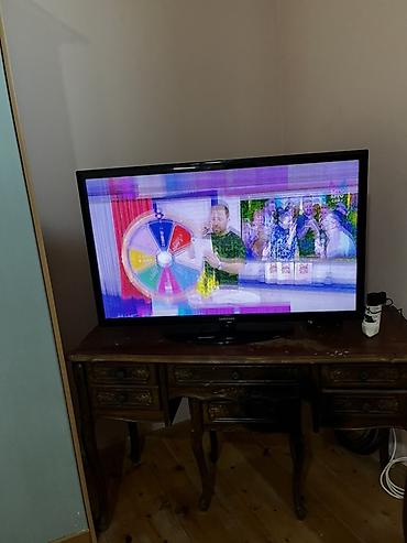 smart tv ram: Samsung LED televizor, model UE40EH5300W. Xüsusiyyətlər: - Ekran: 40 — 8