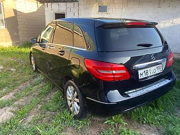 Mercedes-Benz: Mercedes-Benz B-Class: 2012 г., 1.6 л, Вариатор, Бензин, Хэтчбэк — 4