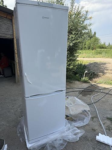 Холодильники: Холодильник Indesit, Новый, Двухкамерный, De frost (капельный), 60 * 185 * 60 — 1