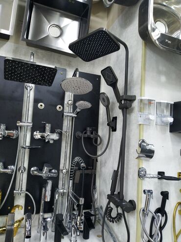 смесители для душа: Duş sistemləri və kran kolleksiyası - Yuxarıdan yağış effektli duş