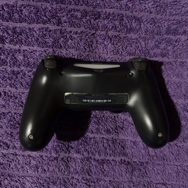 PS4 (Sony Playstation 4): PlayStation 4 Pro 1 TB satılır. Konsol Koreyadan alınıb, evdə şəxsi — 10