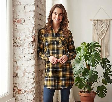 Ženska karirana košulja – produženi kroj - Dizajn: klasičan tartan na lalafo.rs Ženska karirana košulja – produženi kroj - Dizajn: klasičan tartan