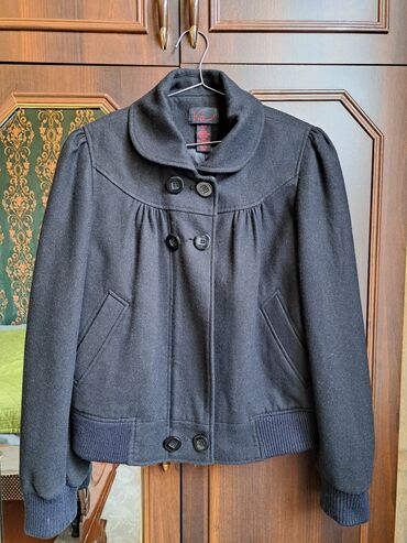 Пальто: Пальто M (EU 38), цвет - Черный