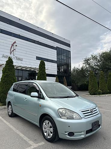 продаю коврик: Toyota Ipsum: 2001 г., 2.4 л, Автомат, Бензин, Минивэн — 2