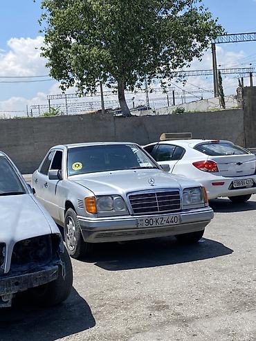 mercedes sedan: Mercedes-Benz W124: 2.5 l | 1994 il Sedan — 5