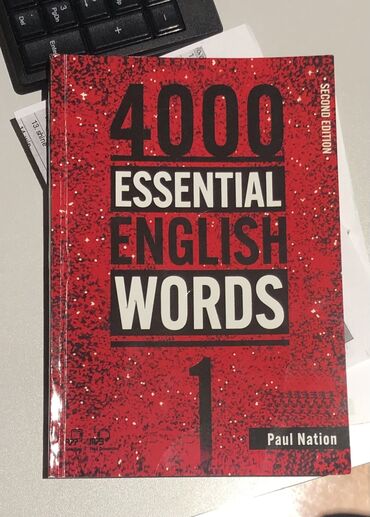 İngilis dili: 4000 essenti̇al engli̇sh words ki̇tabi satilir. çox az səhi̇fəsi̇