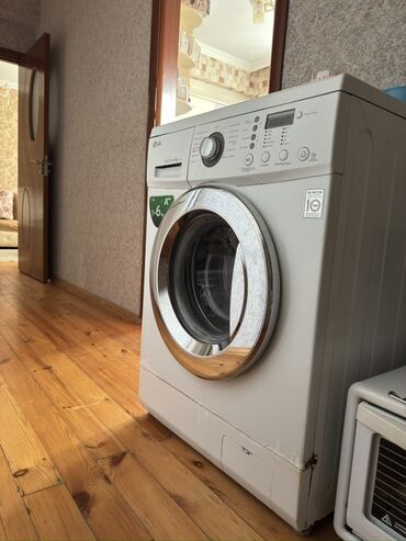 baku electronics paltaryuyan qiymetleri: Paltaryuyan maşın LG, 6 kq, Təmirə ehtiyacı var, Avtomat, Qurutmasız, Kredit yoxdur, Ünvandan götürmə